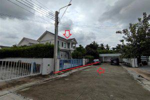บ้านเลขที่ 870/26 หมู่บ้านโกลเด้น เพรสทีจ เอกชัย-วงแหวน ซ. 5 ถ. เอกชัย บางบอนเหนือ บางบอน กรุงเทพมหานคร